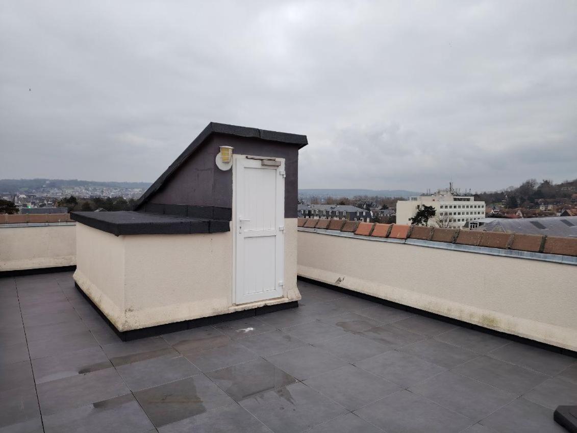 Appartement 3 Chambres Avec Roof Top A 5 Mn De La Plage Deauville Exterior foto